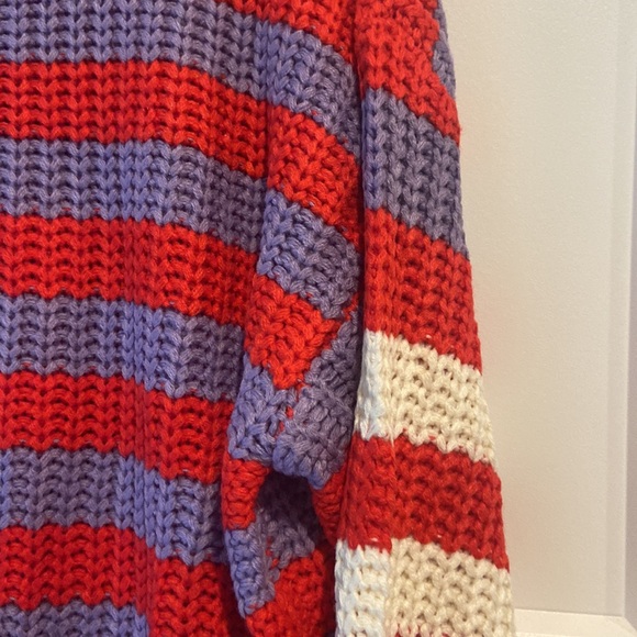 Cloud ten sweater sz small red purple white stripes like new chunk knit sweater - Picture 3 of 15